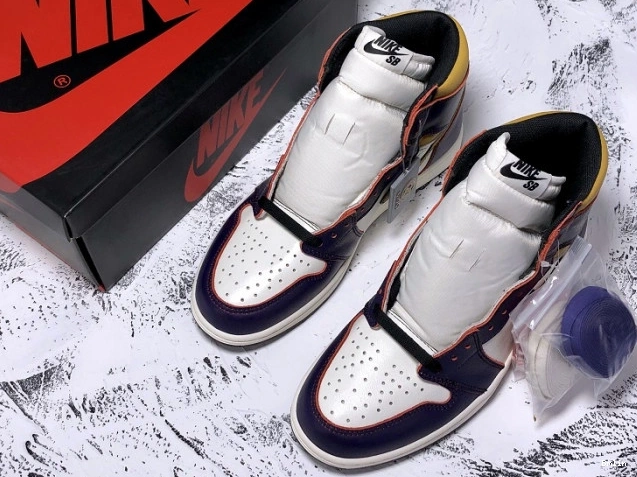 Bmlin 1 Off-Louis Jordan x OW AJ1 AQ0818-158 Air 0816